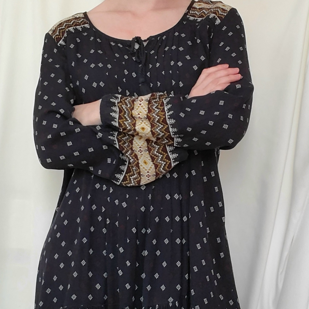 En Creme Shift Dress